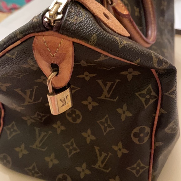 Authentic Louis Vuitton Speedy Handbag Monogram Canvas 35 - Picture 2 of 5